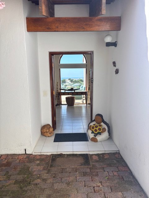  Bedroom Property for Sale in Lower Robberg Western Cape